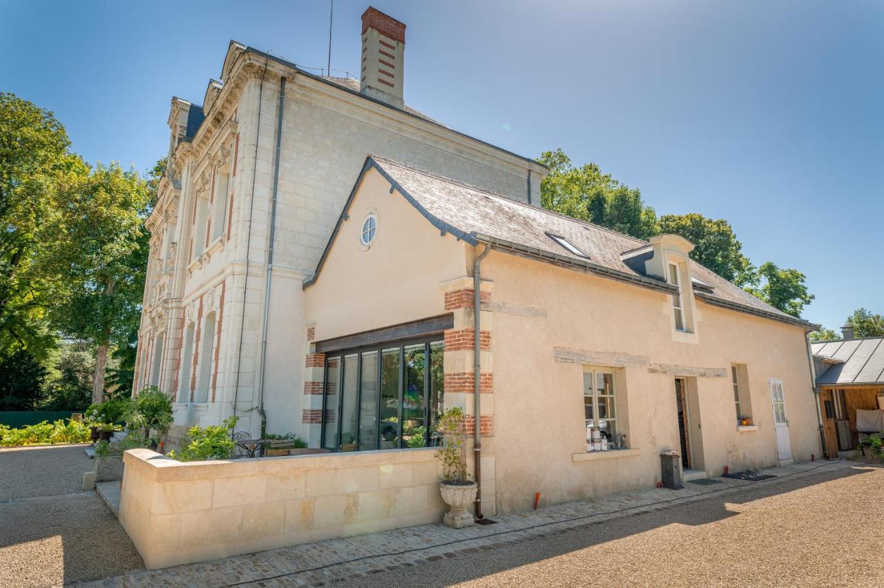 Appartement Du Chateau De La Caillerie Avoine Exterior foto